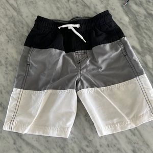 Cat & JackBoys Swim Shorts Small 6/7 Black Grey White